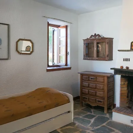 Writers' Retreat In Xilokastro Villa *